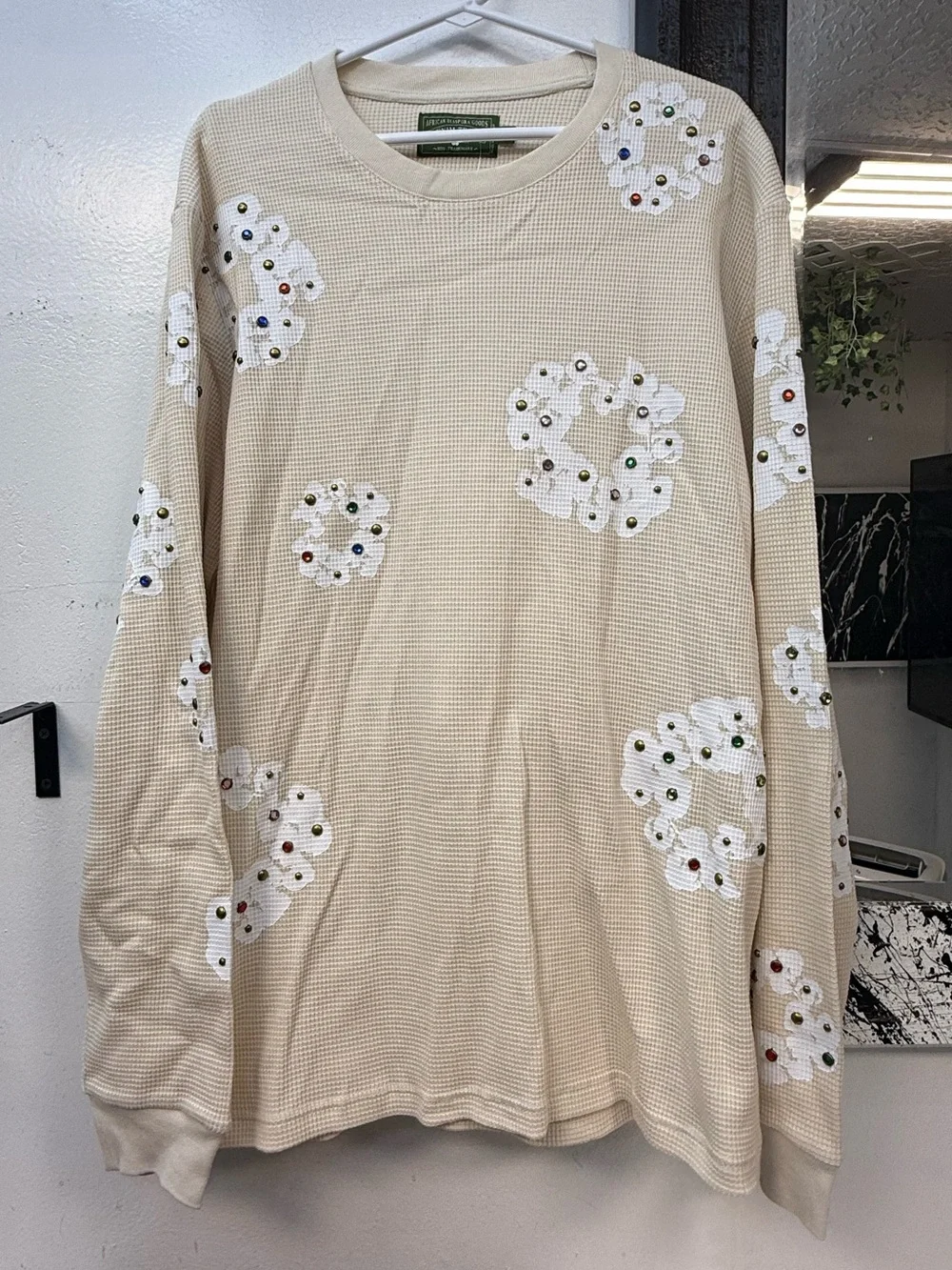 Denim Tears Embellished Cream Waffle-Knit sweatshirt - Picture 2 of 9